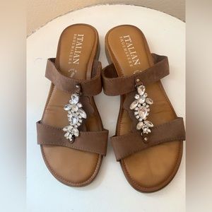 Italian ShoeMakers women’s sandal size 8 Used made in Italy